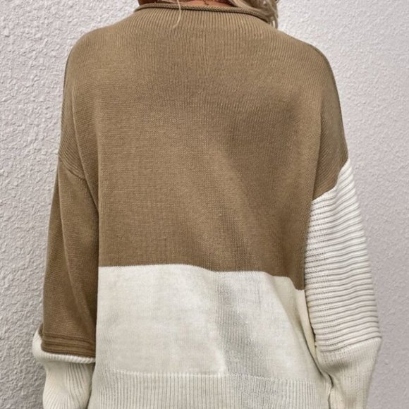 CASUAL DOLLZ Colorblock Sweater top - Picture 2 of 5